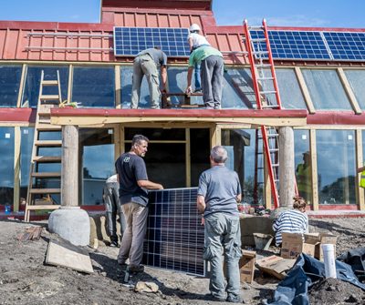 Empezó a construirse la primera escuela pública sustentable de Chile