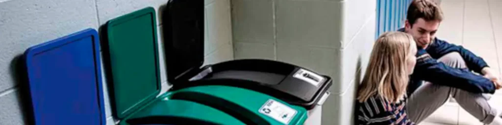 Cuánto reciclan los colegios en chile? 10 Colegios del país: solo el 50% recicla