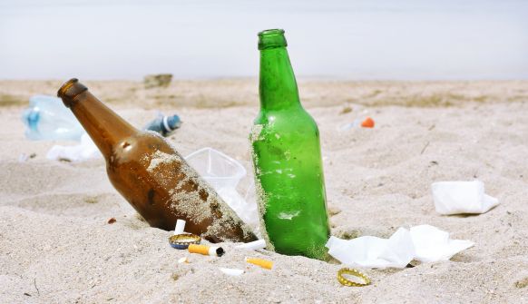 Creatividad Positiva - Noticias: Residuos en verano, 17 millones de toneladas contaminan playas y océanos
