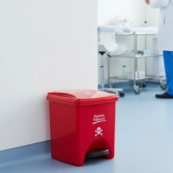 Contenedor con pedal 20 litros