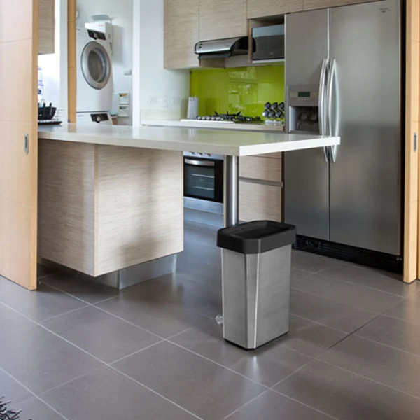 Contenedor de residuos con tapa vaivén 10 litros