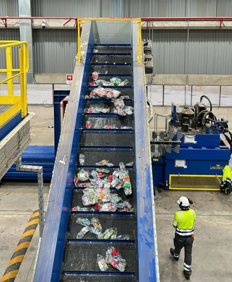 Visitamos la planta de clasificación y tratamiento de residuos de Ambipar